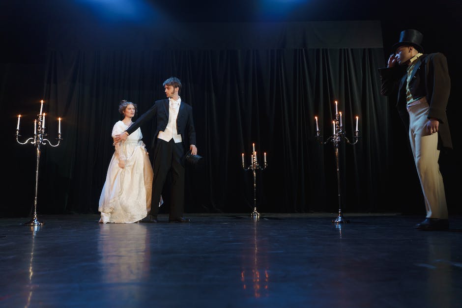 Theater Liebe: Umschreibung von Emotionen auf der Bühne