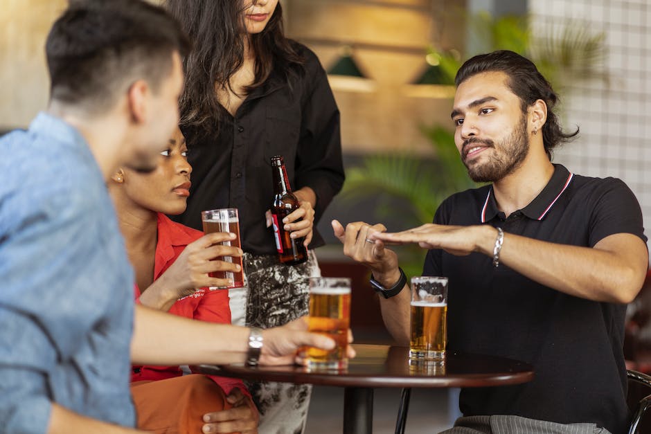 Männer trinken am liebsten Bier